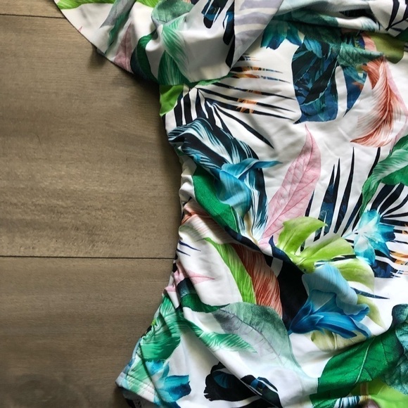 La Blanca Floral Off Shoulder One Piece Swimsuit 6 - Picture 14 of 16